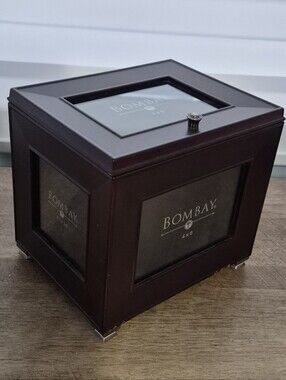 Bombay Company Vintage 96 Photo Box.